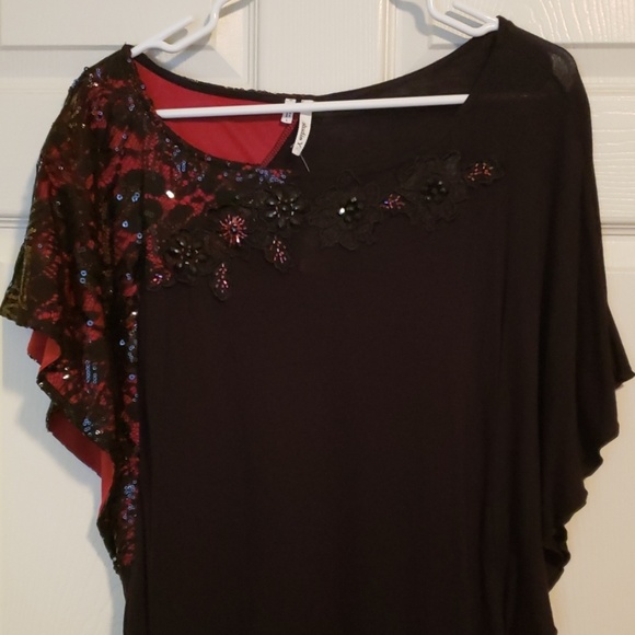 Top - Picture 3 of 4